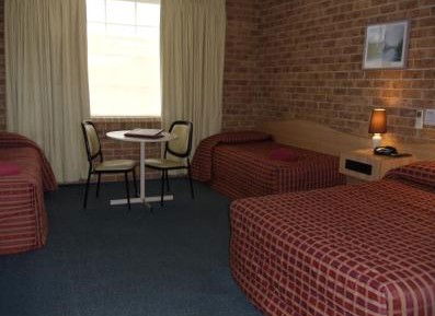 Town And Country Motor Inn Tamworth - Accommodation Melbourne 2