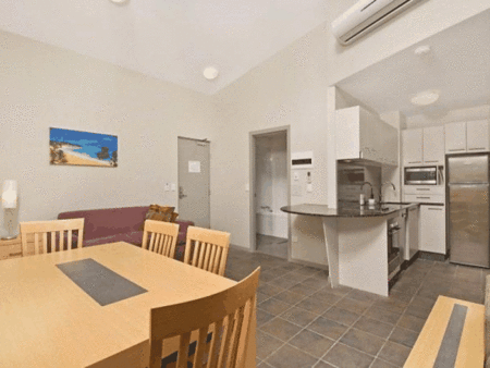 Lennox Point Holiday Apartments - Accommodation Melbourne 3