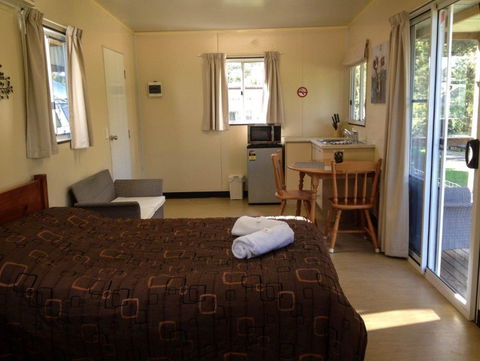Esk Caravan Park And Rail Trail Motel - Accommodation Melbourne 4
