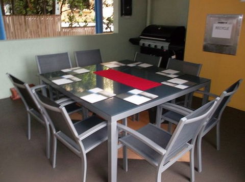 Coolum Beach Resort - Melbourne 4u 4