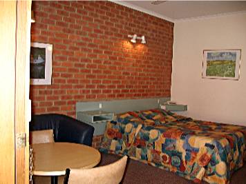 Footscray Motor Inn And Serviced Apartments - Melbourne 4u 2