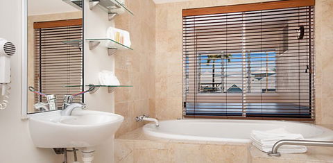 The Newport On Macrossan - Accommodation Melbourne 1