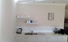 Elm Tree Cottage - Accommodation Melbourne 0