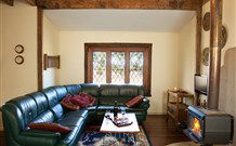 Jasper Cottage - Accommodation Melbourne 0