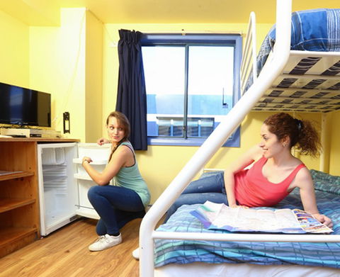 Sydney, Cronulla Beach YHA - Accommodation Melbourne 6