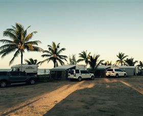 Rollingstone Beach Front Resort - Accommodation Melbourne 1
