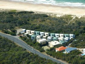Castaway Cove Resort Noosa - Melbourne 4u 0