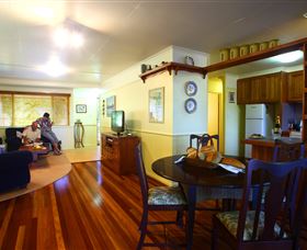 Buderim Cottages - Accommodation Melbourne 2