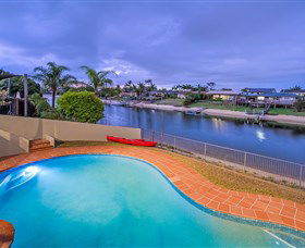 Serenity Shores At Vogue Holiday Homes - Melbourne 4u 3