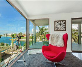 Riviera Waters At Vogue Holiday Homes - Melbourne 4u 0