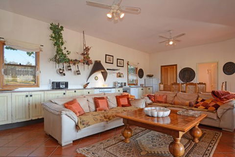 Elderslie House - Accommodation Melbourne 90