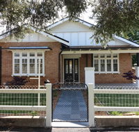 Roseneath Cottage - Orange Heritage - Accommodation Melbourne