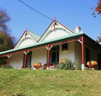 Ravenscroft and The Cottage - Accommodation Melbourne
