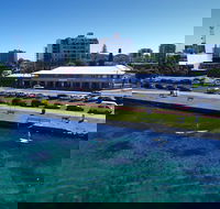 Lakes and Ocean Hotel - Accommodation Melbourne