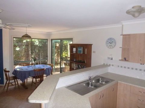 Beachside Way Dog Friendly Holiday House - Accommodation Melbourne 3