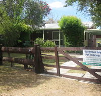 Grantham House  Pet Friendly Holiday Home - Accommodation Melbourne