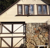 Peanuts Funny Farm - Accommodation Melbourne