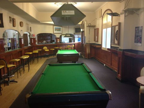 Cecil Hotel Zeehan - Accommodation Melbourne 1