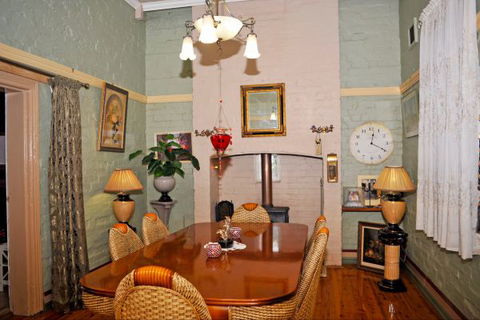 Must Love Dogs B&B And Self-Contained Cottage - Accommodation Melbourne 8