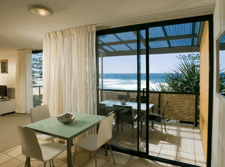 The Beach Retreat Coolum - Melbourne 4u 4