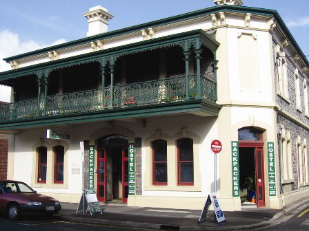 Adelaides Shakespeare Backpackers International Hostel - Accommodation Melbourne 0
