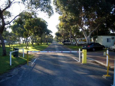 Lake Albert Caravan Park - Accommodation Melbourne 2