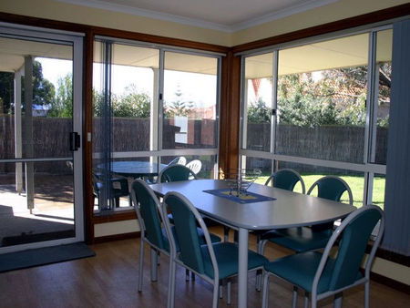Lincoln Cove Villas - Accommodation Melbourne 0