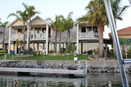 Marina Palms - Accommodation Melbourne 0