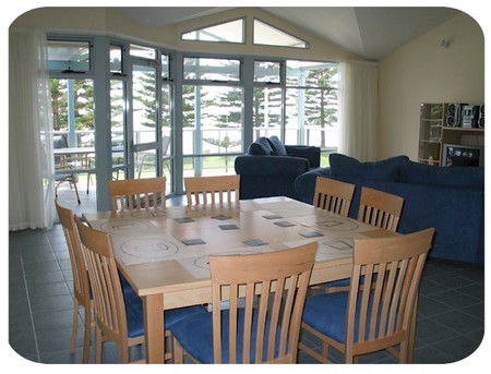 Port Lincoln Foreshore Apartments - Accommodation Melbourne 1