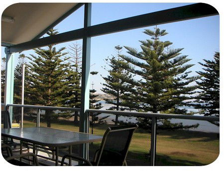 Port Lincoln Foreshore Apartments - Accommodation Melbourne 2