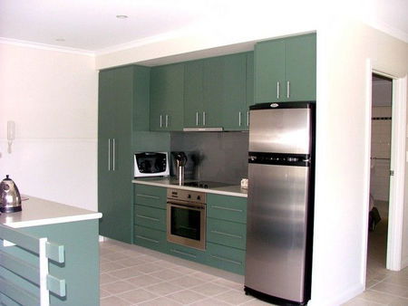 Tasman Beachside Apartments - Melbourne 4u 2