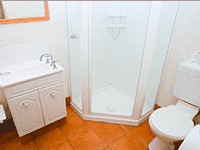 Montgomery's Private Hotel  YHA - Accommodation Melbourne