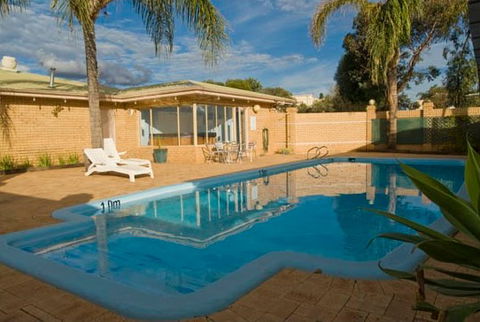 Albion Hotel - Accommodation Melbourne 0