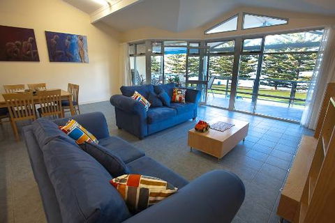 Port Lincoln Foreshore Apartments - Accommodation Melbourne 3
