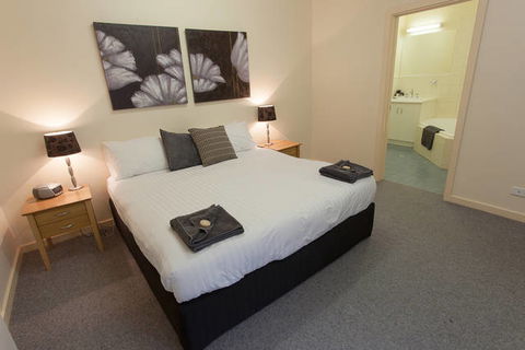 Port Lincoln Foreshore Apartments - Accommodation Melbourne 5