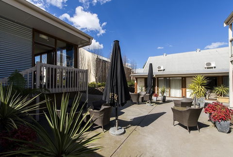 The Manna Of Hahndorf - Melbourne 4u 7