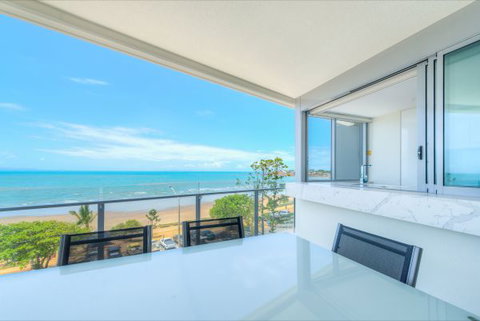 Salt Apartments - Accommodation Melbourne 0