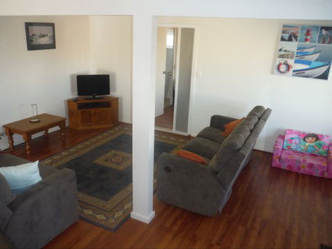 Costa To Coast - Accommodation Melbourne 1