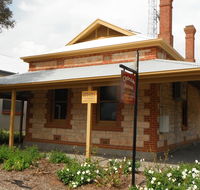 Clydesdale Cottage Bed  Breakfast - Accommodation Melbourne
