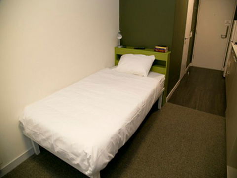 Abercombie Student Accommodation (Summer) - Melbourne 4u 5