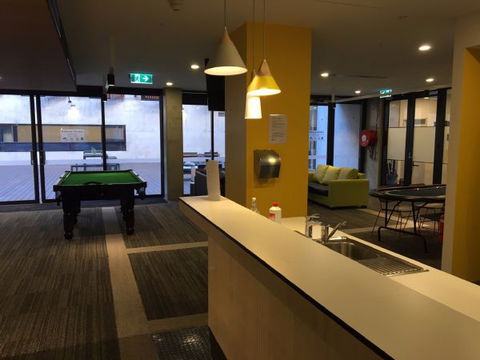 Abercombie Student Accommodation (Summer) - Melbourne 4u 8
