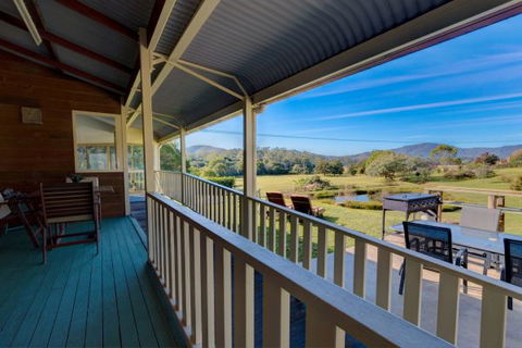 All About Me Bed And Breakfast - Melbourne 4u 6