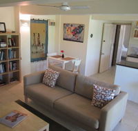 Bangalow Studio Apartment - Accommodation Melbourne