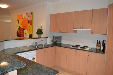 Breakers 1 / 5 At Yamba - Accommodation Melbourne 2