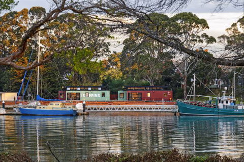 Coastal Pods Wynyard - Accommodation Melbourne 6
