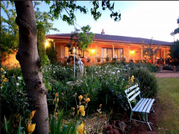 Dubbo NSW Accommodation Melbourne