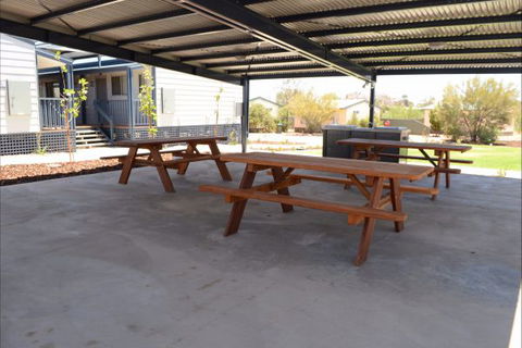 Discovery Parks - Roxby Downs - Melbourne 4u 1
