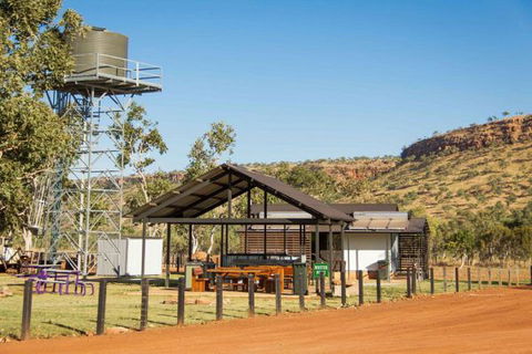 Imintji Campground And Art Centre - Melbourne 4u 0