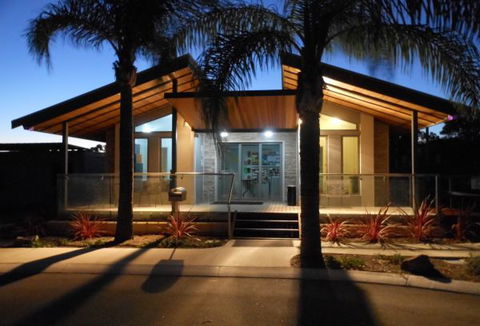 Midland Tourist Park - Melbourne 4u 0