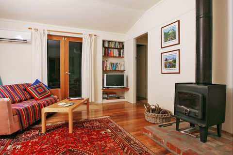 Oakhill Cottage - Accommodation Melbourne 1